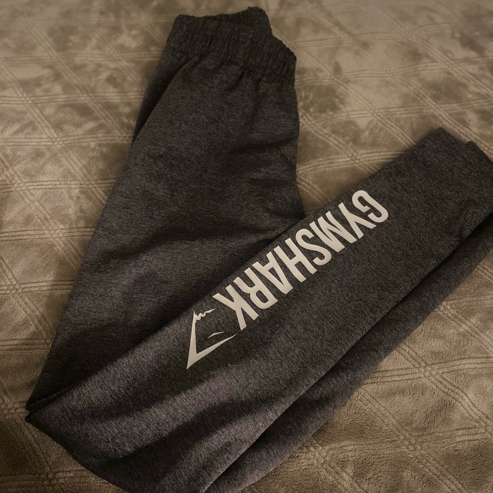 Gymshark plain leggings size small